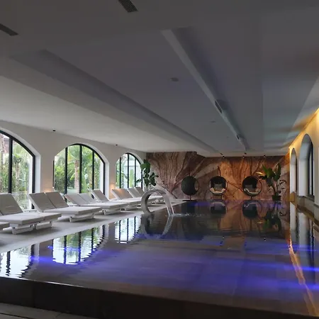 Limen Wellness Hotel & Spa-3
